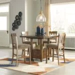 Should Dining Room Chairs Have Arms?