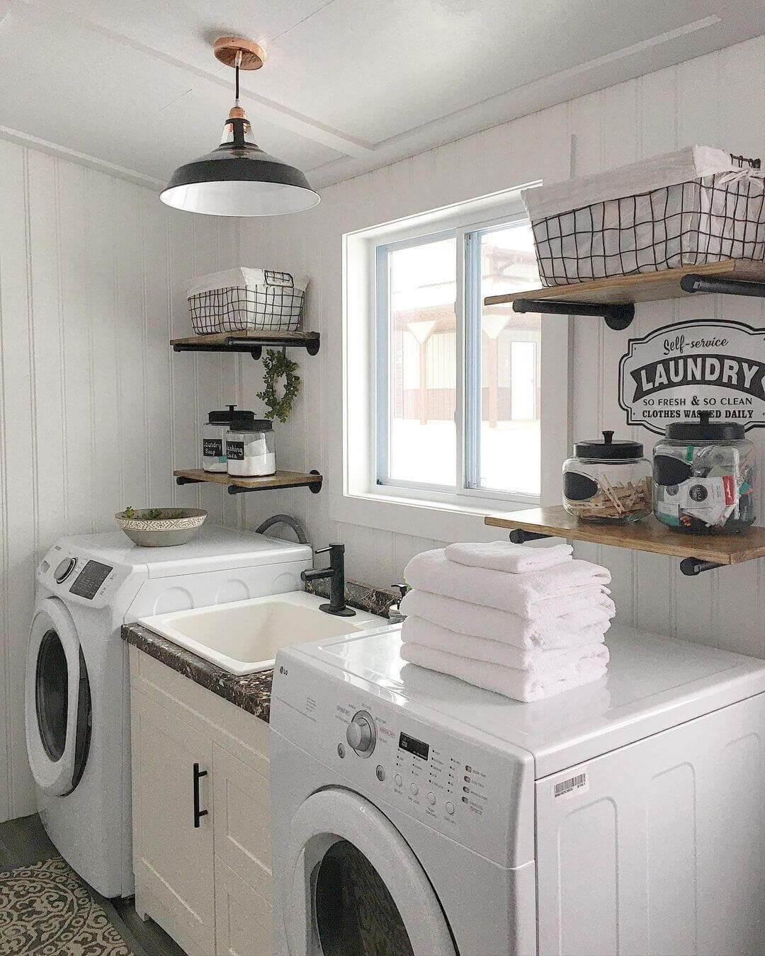 Can Laundry Room Be in the Middle of a House?